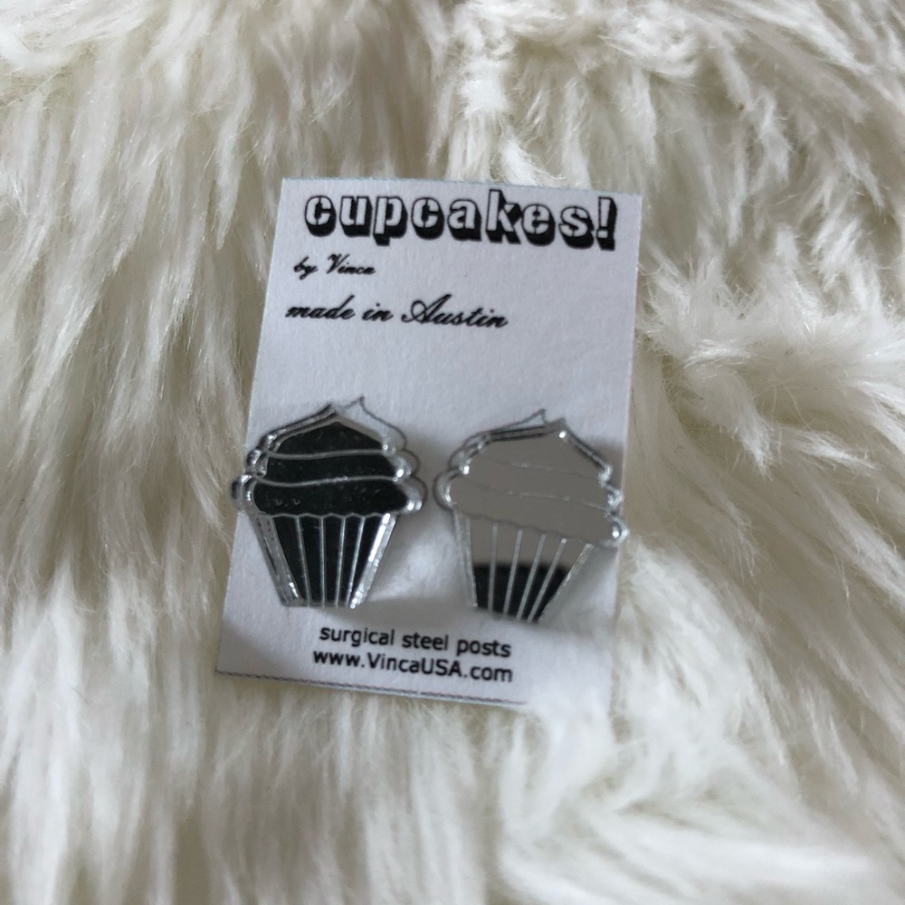 Vinca usa mirrored supcake stud earrings NWT
